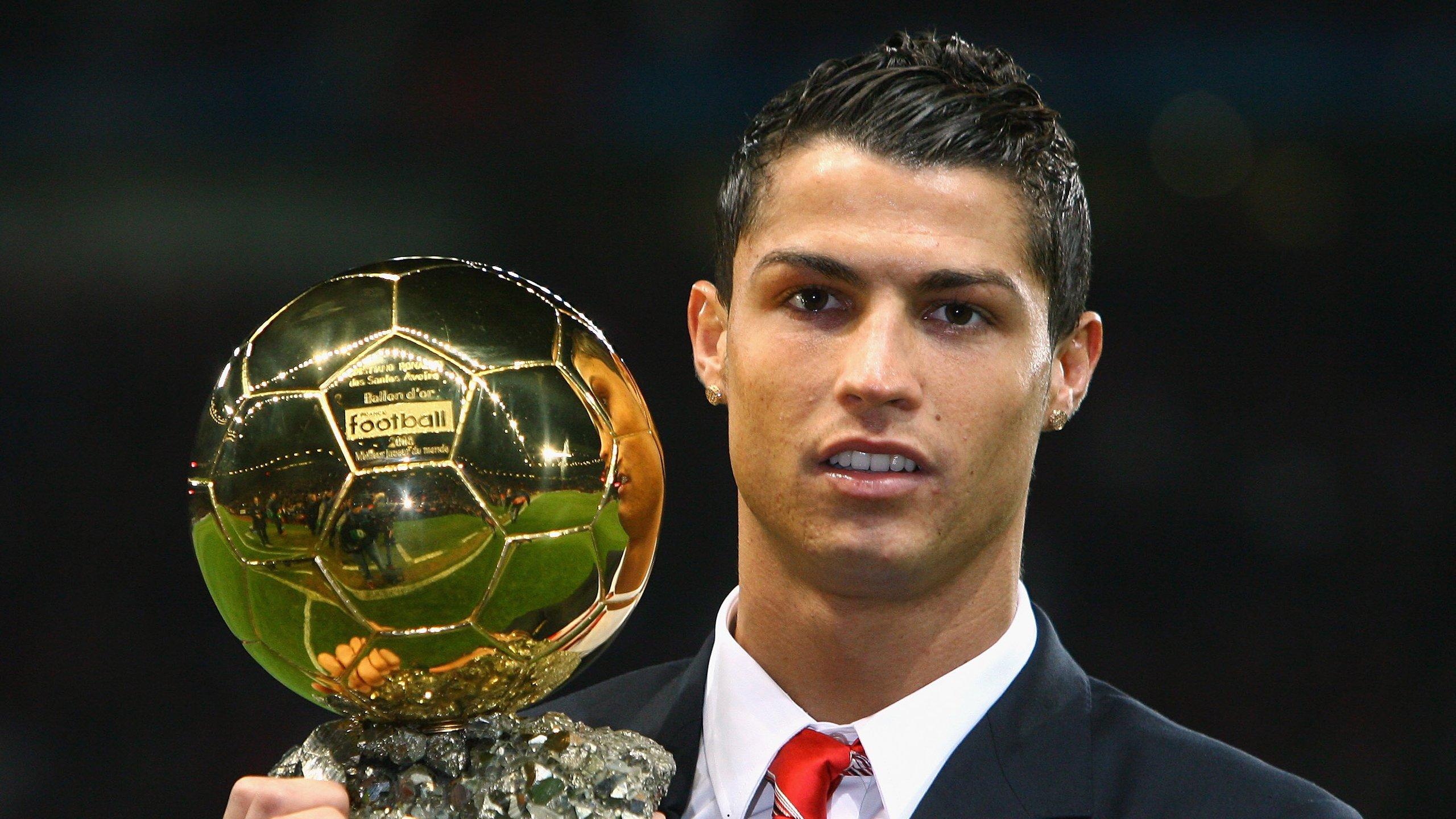 英超风云，霍伊伦补时救主 十人曼联客场1-1险平伯恩茅斯