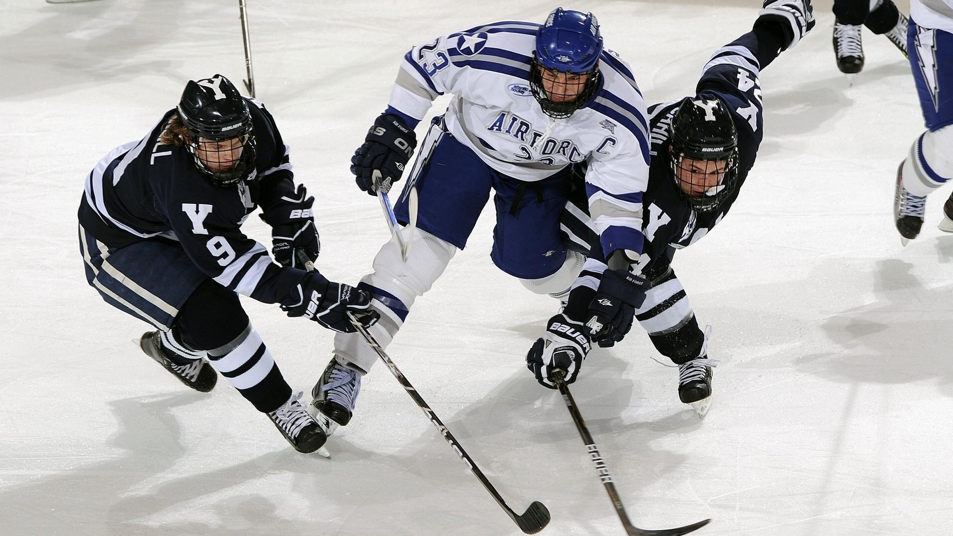 热那亚深陷泥潭开季九轮难求一胜 意媒曝帅位更迭在即维埃拉或遭解雇克里西托有望接掌